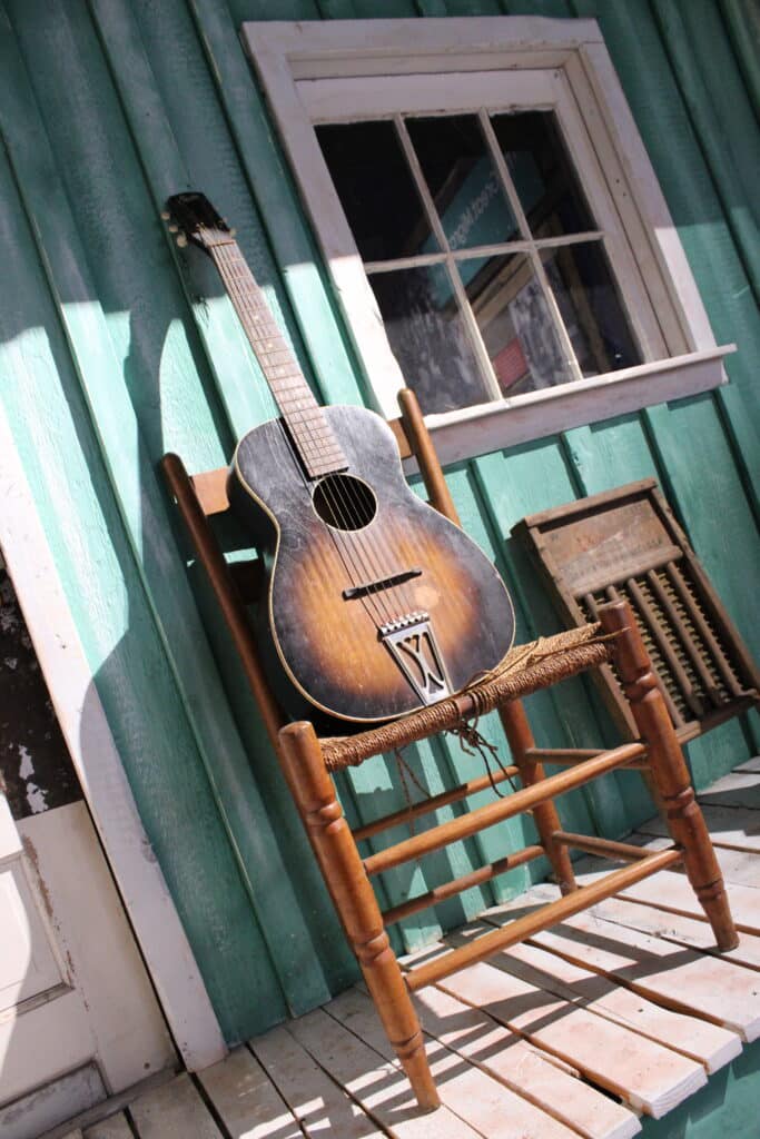 Interior 4 Illinois Rock & Roll Museum on Route 66 credit Christine Johnson